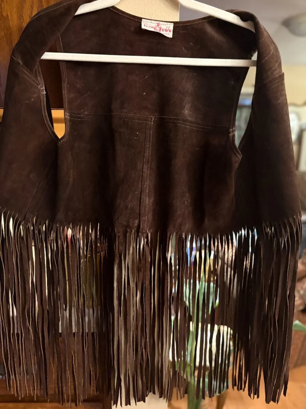 VINTAGE TEPEE TOWN NY FRINGE VEST - Picture 3 of 10